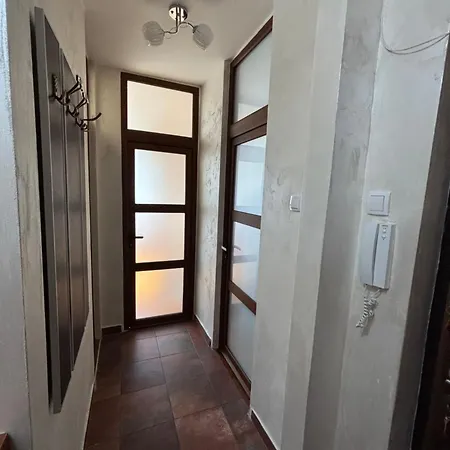 Irina's Peaceful And Comfort Zone, Center Of Appartamento